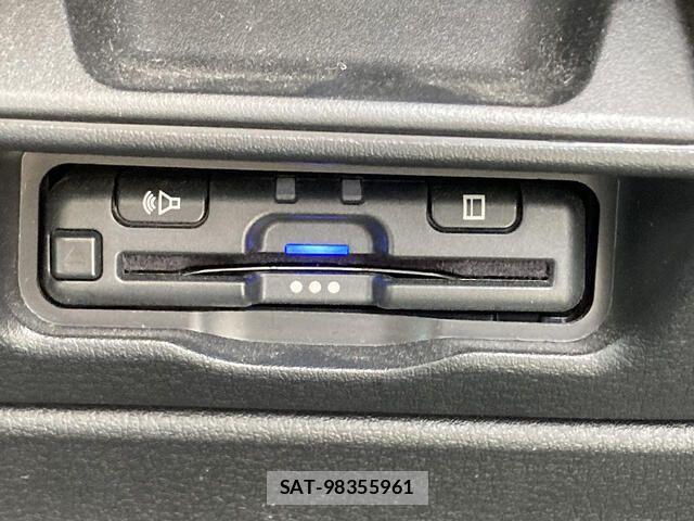Mazda CX-30 2022-02 6525878-17