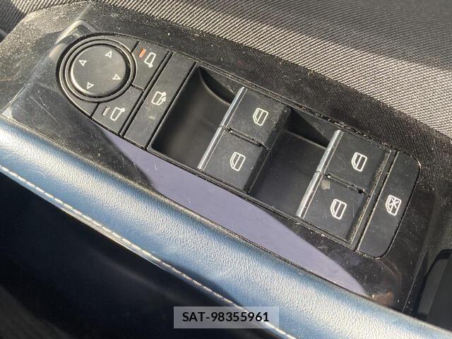 Mazda CX-30 2022-02 6525878-21