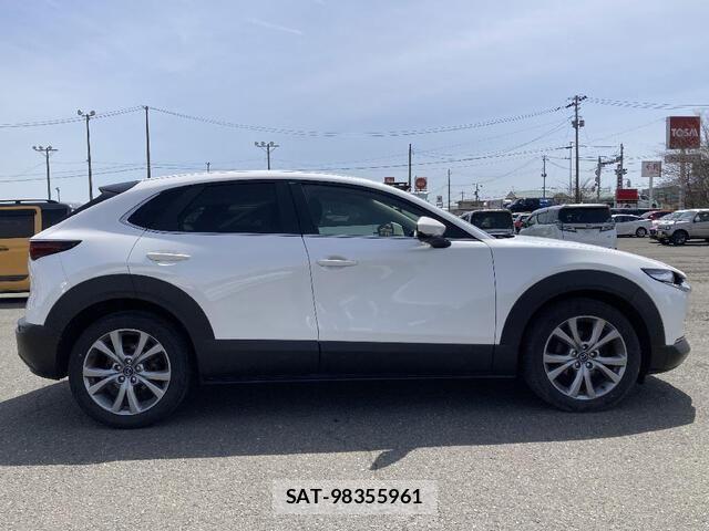 Mazda CX-30 2022-02 6525878-29