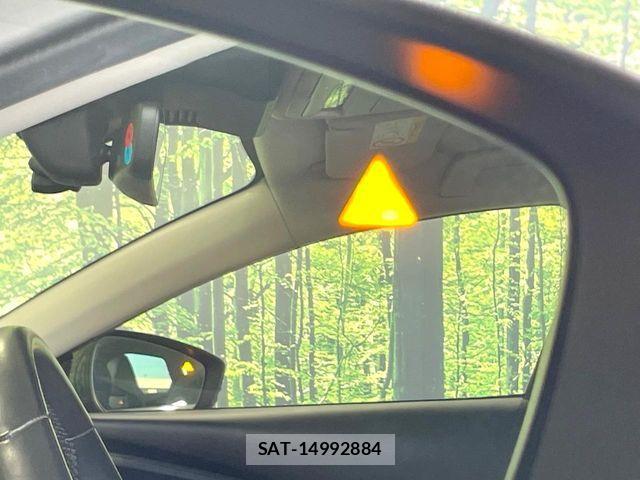 Mazda CX-30 2020-08 6641429-2