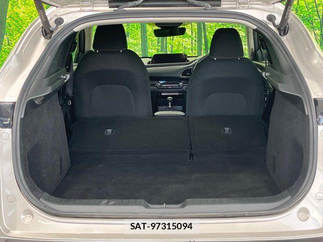 Mazda CX-30 2022-07 6671018-9