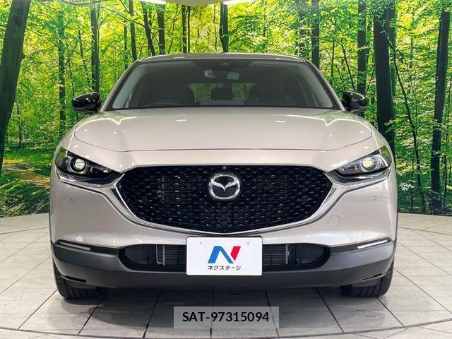 Mazda CX-30 2022-07 6671018-13
