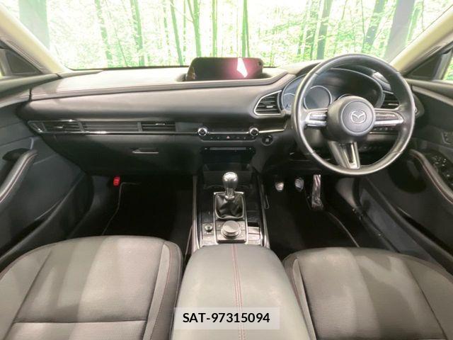 Mazda CX-30 2022-07 6671018-1