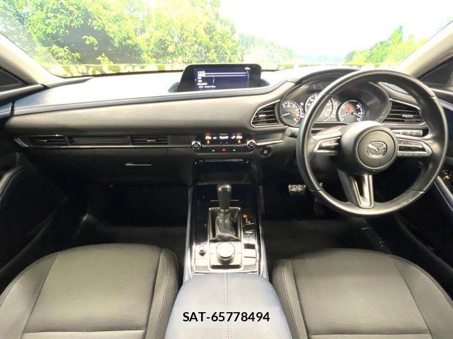 Mazda CX-30 2020-02 6671023-1
