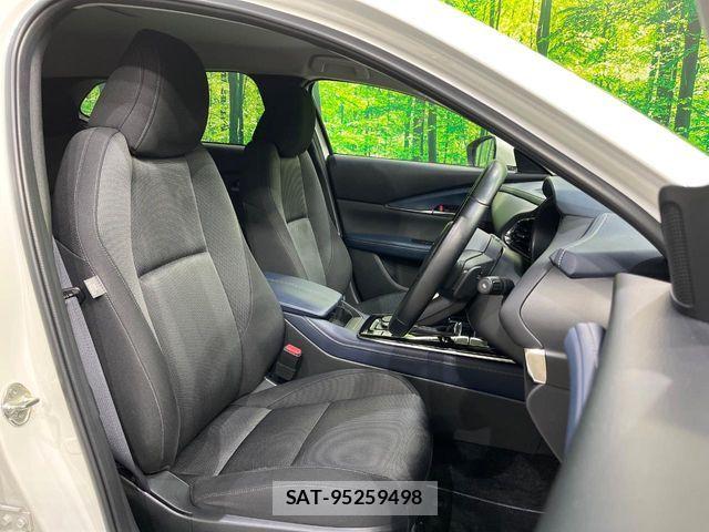 Mazda CX-30 2022-02 6675527-9