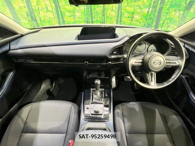 Mazda CX-30 2022-02 6675527-1