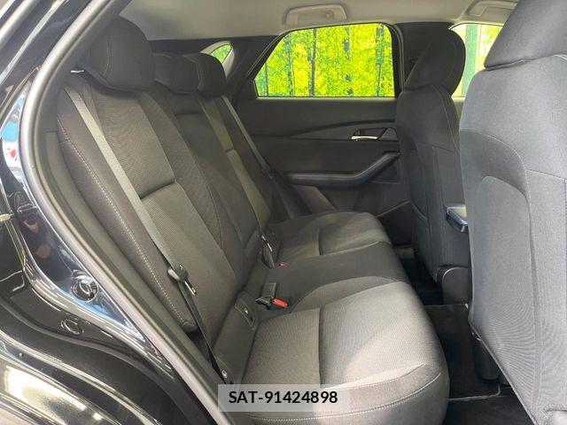 Mazda CX-30 2023-07 6683731-8