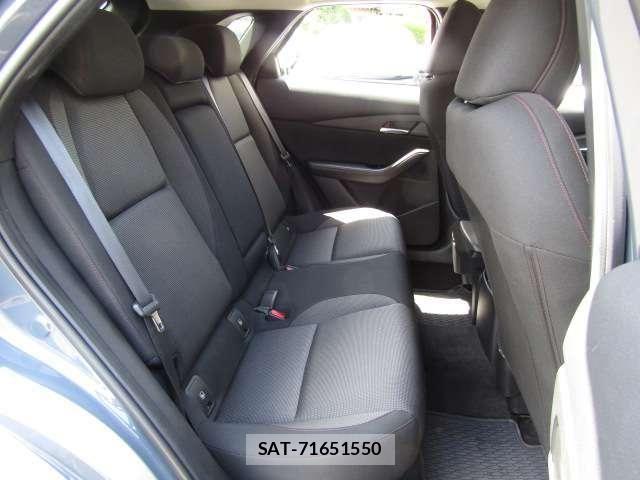 Mazda CX-30 2022-03 6715966-11