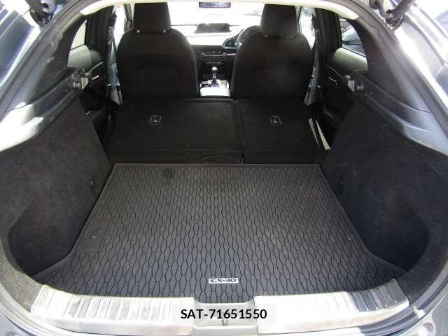 Mazda CX-30 2022-03 6715966-18
