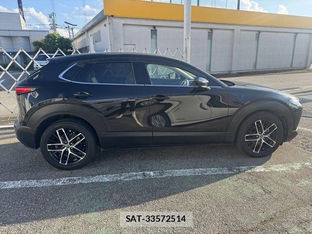 Mazda CX-30 2020-08 6751166-3