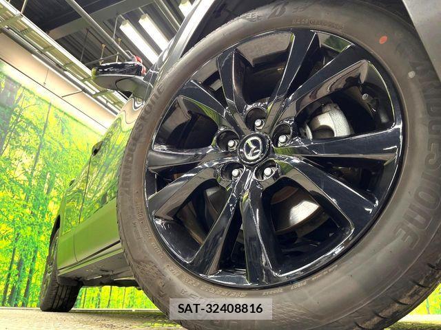 Mazda CX-30 2023-07 6751152-12
