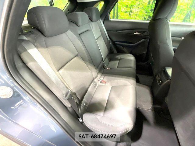 Mazda CX-30 2023-07 6751158-8