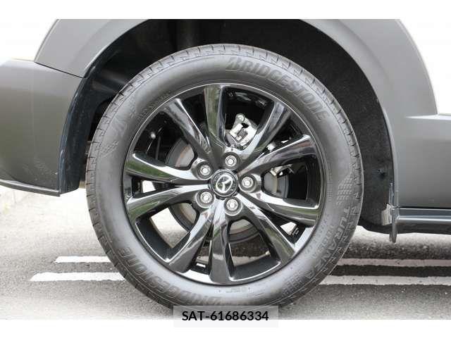 Mazda CX-30 2024-09 6751151-9