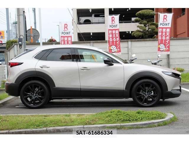 Mazda CX-30 2024-09 6751151-5