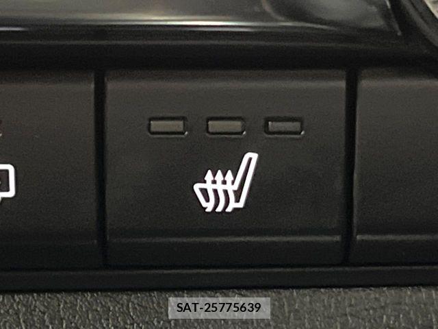 Mazda CX-30 2021-09 6814472-5