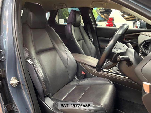 Mazda CX-30 2021-09 6814472-7