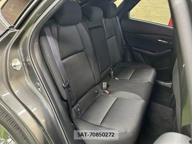 Mazda CX-30 2020-01 6814460-9