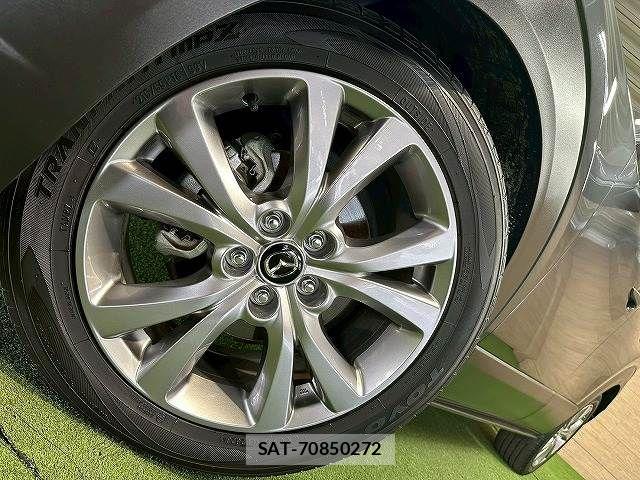 Mazda CX-30 2020-01 6814460-11