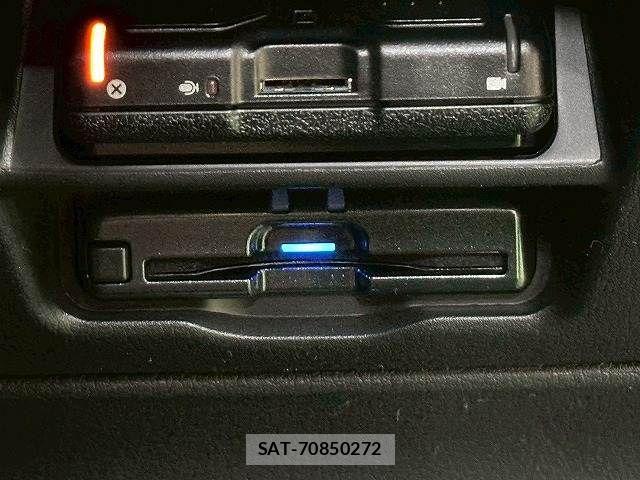 Mazda CX-30 2020-01 6814460-14