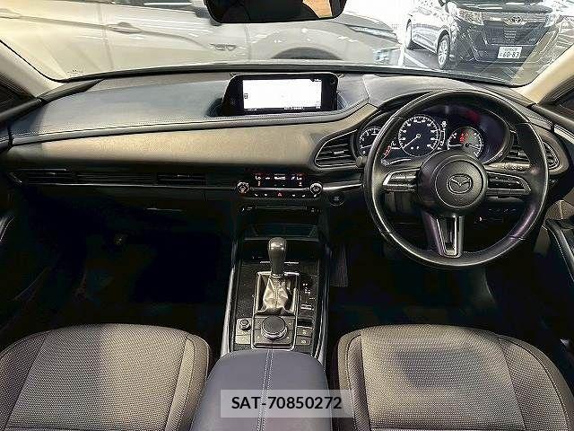 Mazda CX-30 2020-01 6814460-2