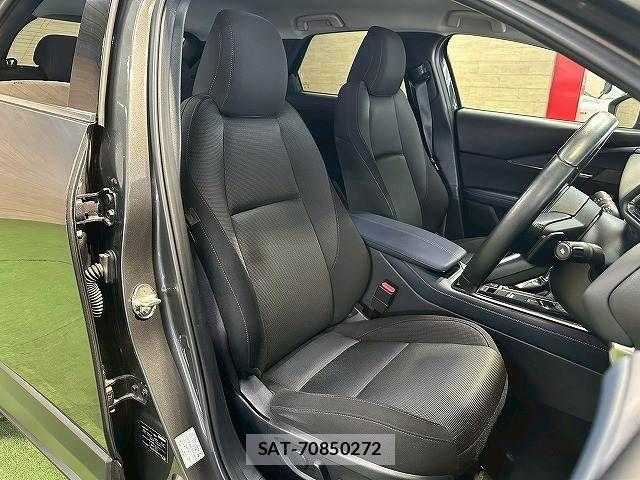 Mazda CX-30 2020-01 6814460-8
