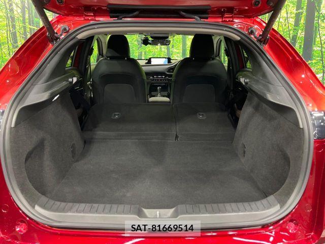 Mazda CX-30 2021-01 6814457-9