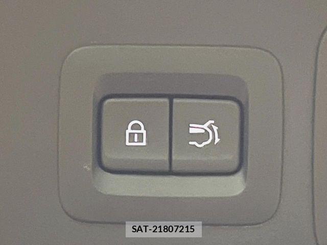 Mazda CX-30 2022-09 6814451-5