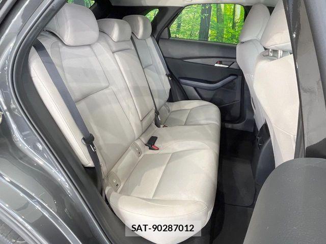 Mazda CX-30 2020-02 6814467-8