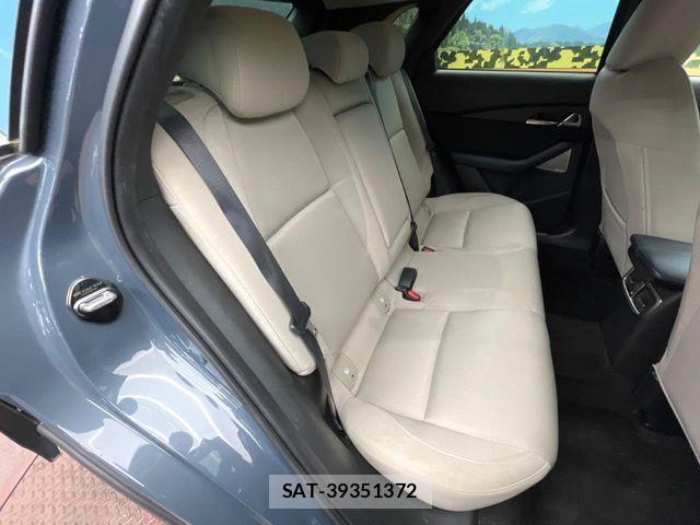 Mazda CX-30 2020-09 6814469-8