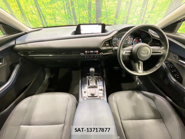 Mazda CX-30 2020-08 6814470-3