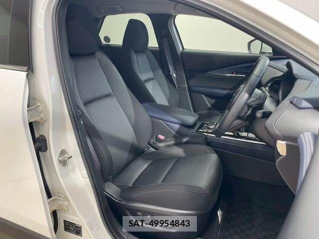 Mazda CX-30 2020-03 6814459-10