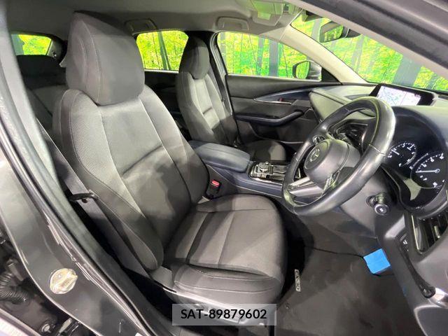 Mazda CX-30 2021-09 6903854-7
