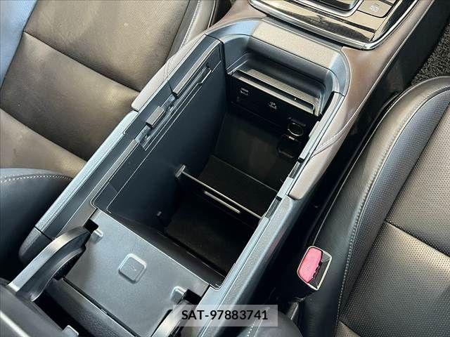 Mazda CX-30 2019-10 6903871-25