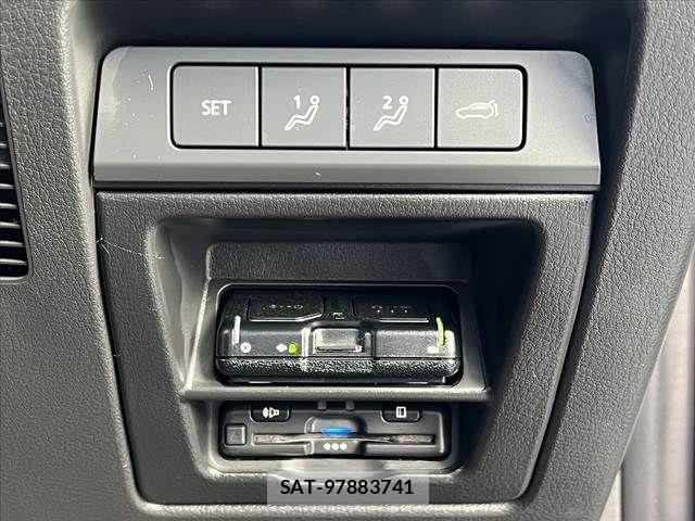 Mazda CX-30 2019-10 6903871-4