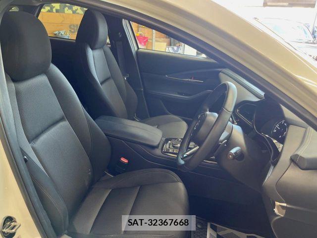Mazda CX-30 2020-09 6992865-7