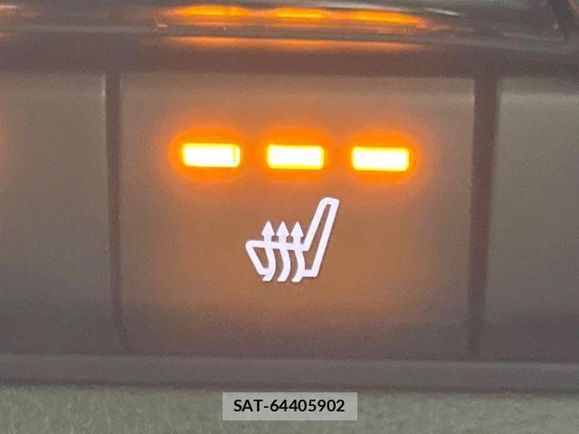 Mazda CX-30 2021-07 6992864-3