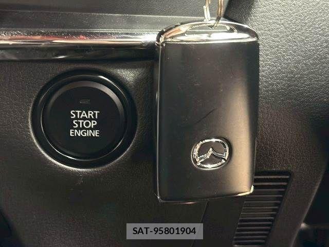 Mazda CX-30 2023-10 7020287-11