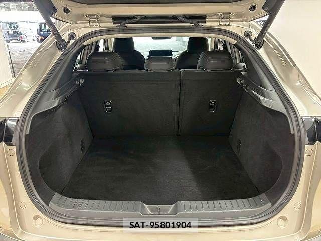 Mazda CX-30 2023-10 7020287-12