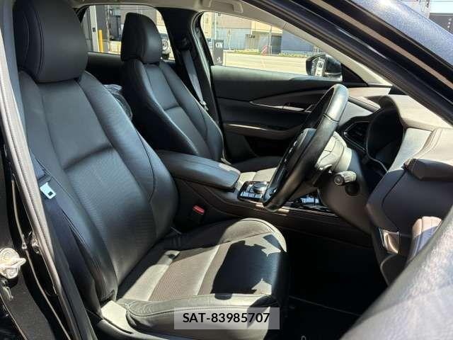 Mazda CX-30 2024-03 7020282-15