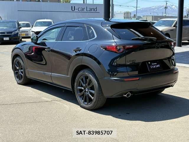 Mazda CX-30 2024-03 7020282-6