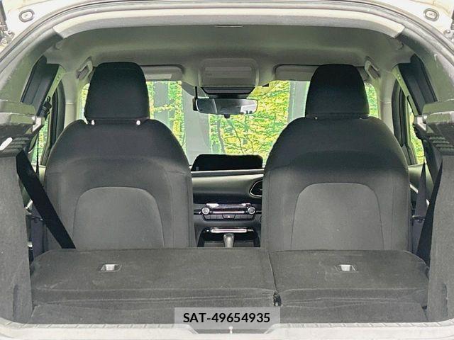Mazda CX-30 2022-06 7058107-9