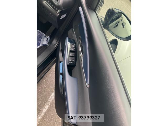 Mazda CX-30 2019-09 7058115-9