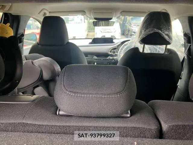 Mazda CX-30 2019-09 7058115-23