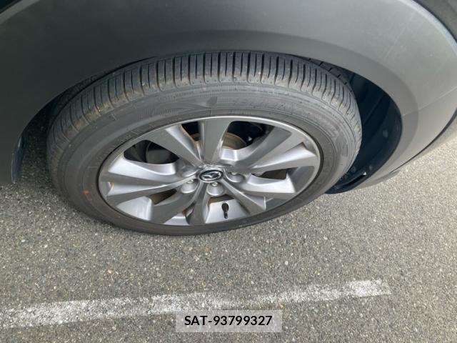 Mazda CX-30 2019-09 7058115-8