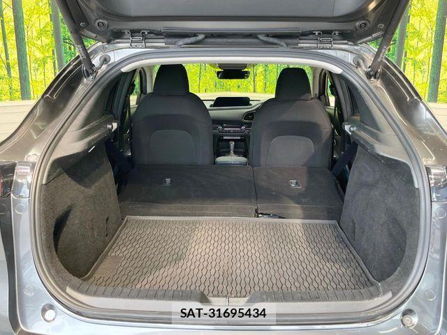 Mazda CX-30 2021-07 7216841-9