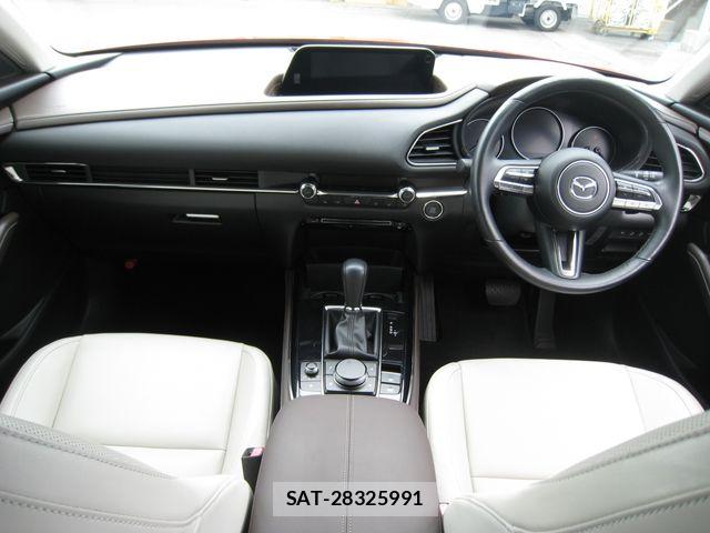 Mazda CX-30 2020-02 7216828-16