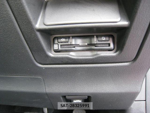 Mazda CX-30 2020-02 7216828-20