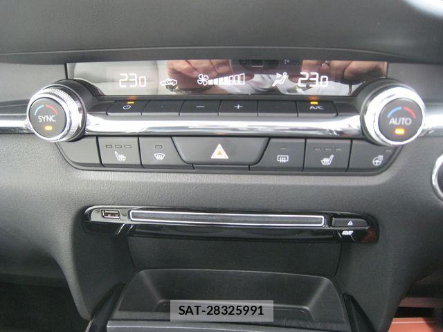 Mazda CX-30 2020-02 7216828-5