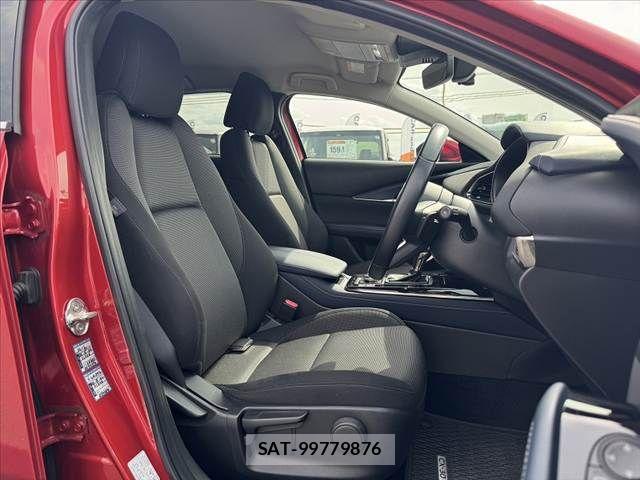 Mazda CX-30 2021-09 7216846-15
