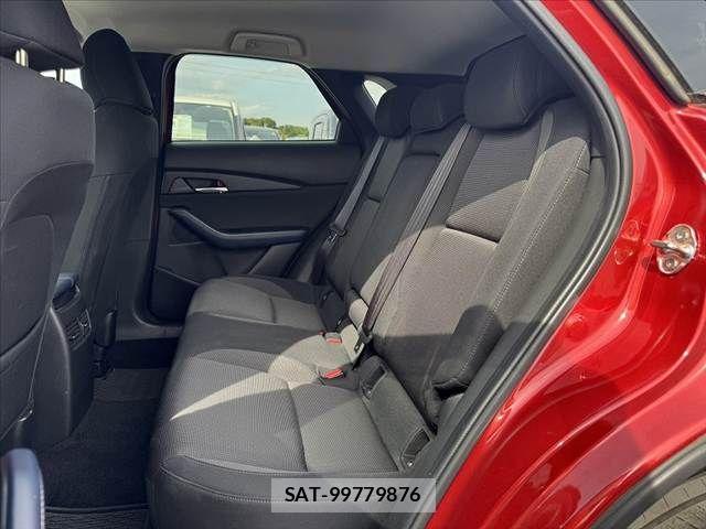 Mazda CX-30 2021-09 7216846-17